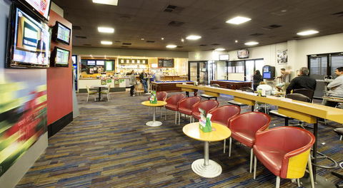 Meadow Inn Hotel-Motel - Accommodation 4U 1