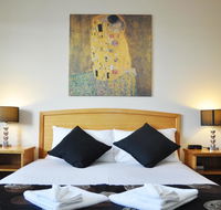 Meadowbrook Hotel Brisbane - Accommodation 4U