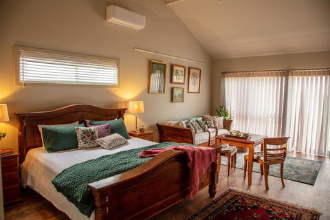 Meander Retreat - Accommodation 4U 0
