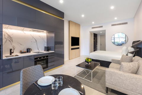 Meriton Suites Broadbeach - Accommodation 4U 2
