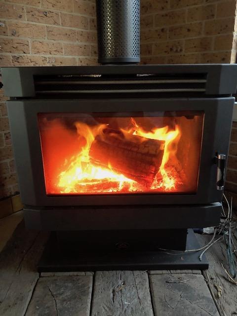 Merry Beach Ocean Front Large Home - Accommodation 4U 3