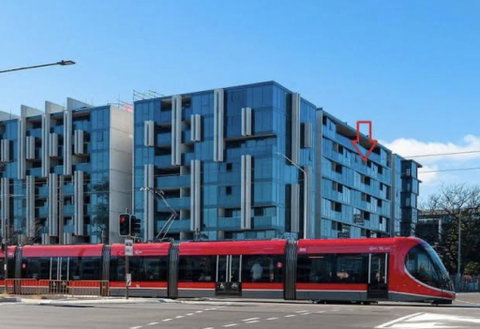 Midnight@Braddon Modern Executive Apt, Pool, Sauna, Secure Parking, Wine - Accommodation 4U 3