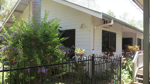 Mills Cottage 54 Hayles Avenue - Accommodation 4U 2