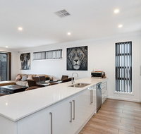 Modern Luxury at Christies Beach - Accommodation 4U