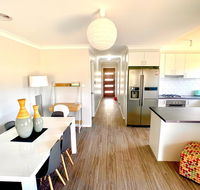 Modern Majestic - everything you need - private location - Accommodation 4U