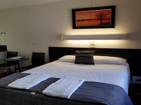 Motel Lodge - Accommodation 4U 2