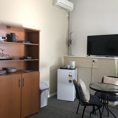 Motel Rooms At Morisset Serviced Apartments - Accommodation 4U 3