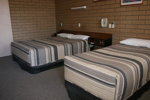 Mount Wycheproof Motor Inn - Accommodation 4U 1