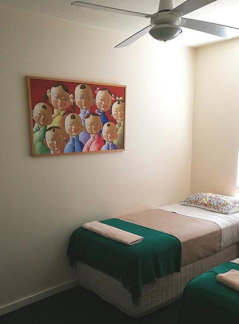 Mt.Lawley Superb 2 BR Apartment Ideally Located 5 - Accommodation 4U 3