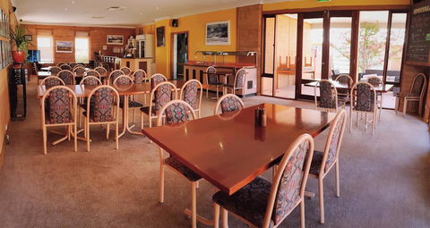 Mud Hut Motel - Accommodation 4U 3