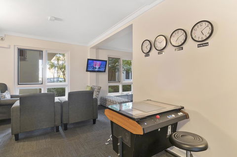 The Peninsula Riverside Serviced Apartments - Accommodation 4U 40
