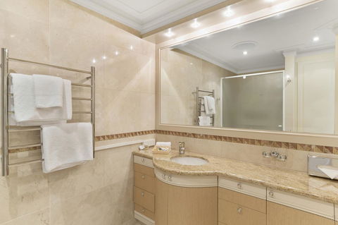 The Peninsula Riverside Serviced Apartments - Accommodation 4U 2