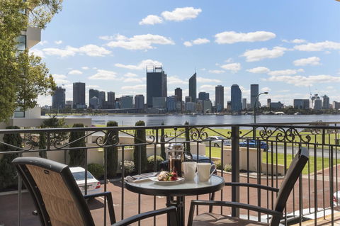 The Peninsula Riverside Serviced Apartments - Accommodation 4U 32