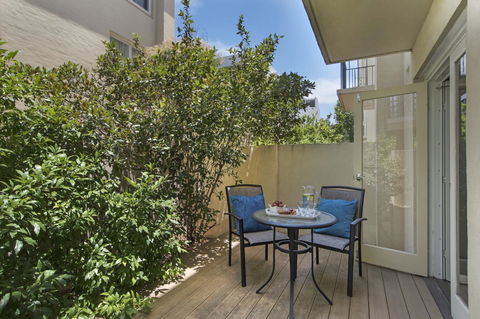The Peninsula Riverside Serviced Apartments - Accommodation 4U 26