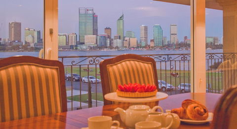 The Peninsula Riverside Serviced Apartments - Accommodation 4U 23