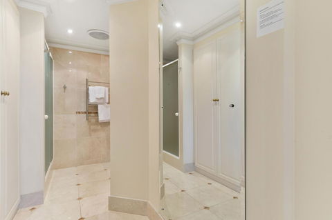The Peninsula Riverside Serviced Apartments - Accommodation 4U 3