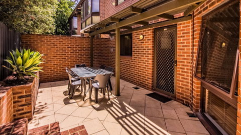 Dowler Apartments Subiaco - Accommodation 4U 38