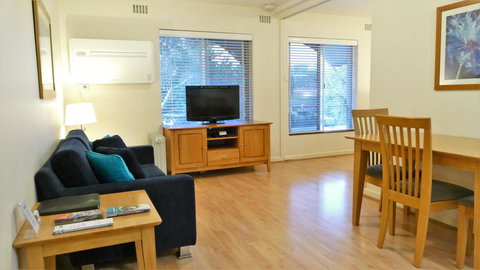 Dowler Apartments Subiaco - Accommodation 4U 12