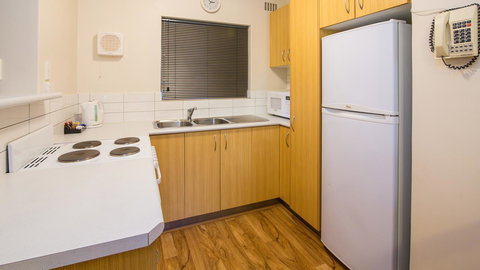 Dowler Apartments Subiaco - Accommodation 4U 17