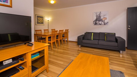 Dowler Apartments Subiaco - Accommodation 4U 5