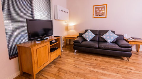 Dowler Apartments Subiaco - Accommodation 4U 3