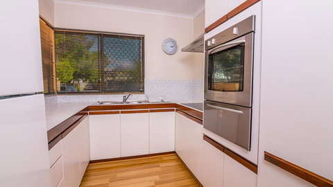 Dowler Apartments Subiaco - Accommodation 4U 24