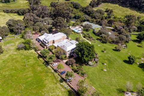 Grand Mercure Basildene Manor - Accommodation 4U 14