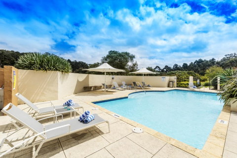 Grand Mercure Basildene Manor - Accommodation 4U 4