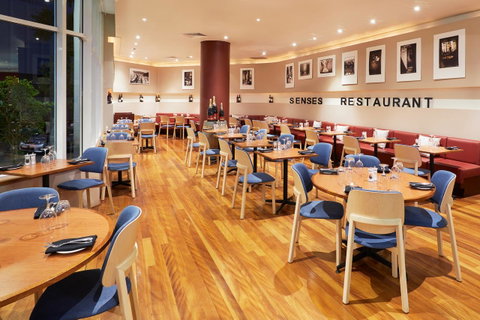 Novotel Perth Langley - Accommodation 4U 15