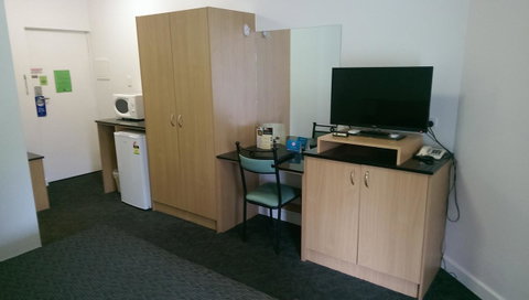Baileys Parkside Motel By VetroBlu - Accommodation 4U 14