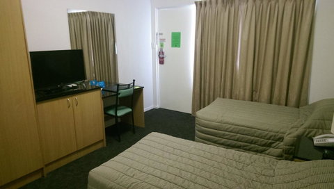 Baileys Parkside Motel By VetroBlu - Accommodation 4U 17