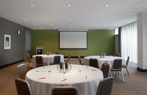Adina Apartment Hotel Perth - Accommodation 4U 10