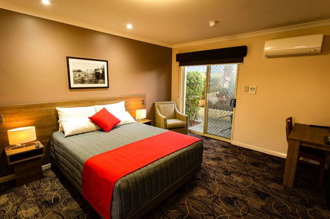Quality Hotel Bayswater - Accommodation 4U 1