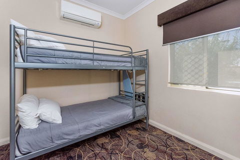 Quality Hotel Bayswater - Accommodation 4U 15
