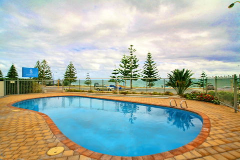 Scarborough Beach Front Resort - Shell Ten - Accommodation 4U 12