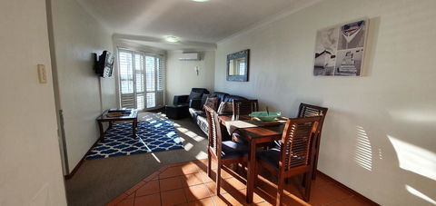 Scarborough Beach Front Resort - Shell Ten - Accommodation 4U 6