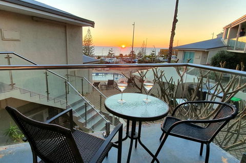 Scarborough Beach Front Resort - Shell Ten - Accommodation 4U 7