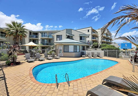 Scarborough Beach Front Resort - Shell Ten - Accommodation 4U 13