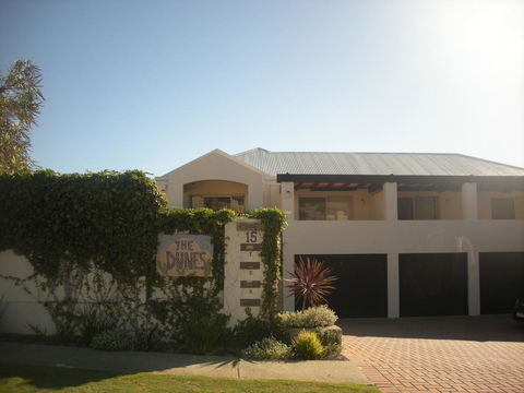 Dunes Scarborough Beach - Accommodation 4U 0