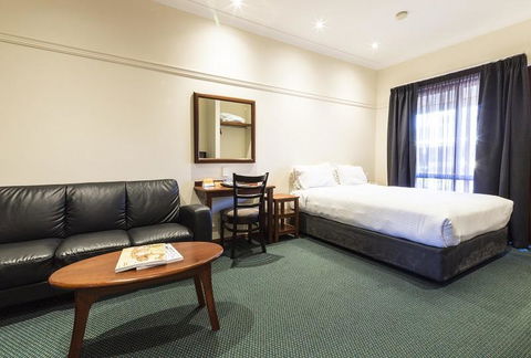 Stay Margaret River - Accommodation 4U 5