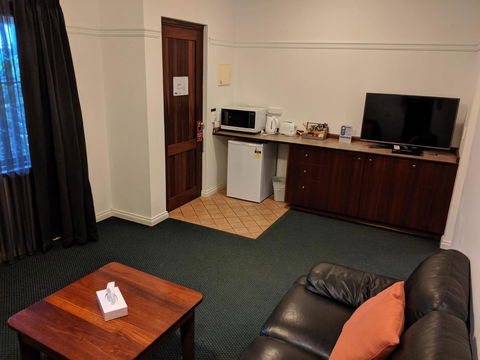 Stay Margaret River - Accommodation 4U 6