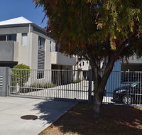 Central Executive Townhouse - Accommodation 4U