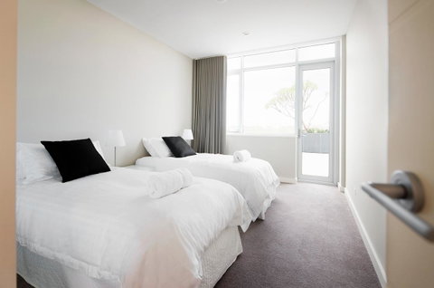 Claremont Quarter Luxury Apartment - Accommodation 4U 4
