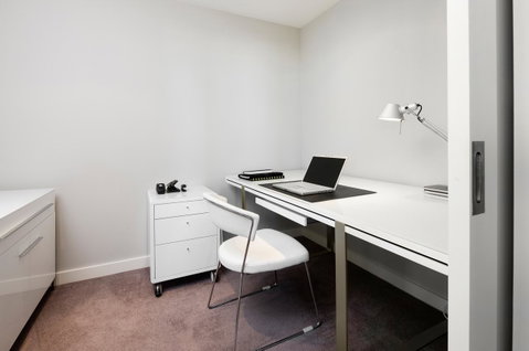 Claremont Quarter Luxury Apartment - Accommodation 4U 12