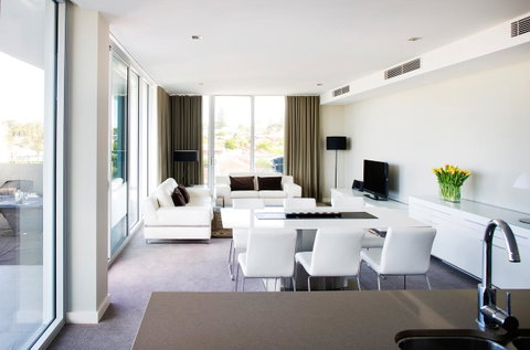 Claremont Quarter Luxury Apartment - Accommodation 4U 5