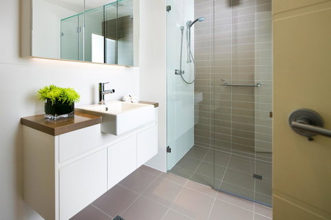 Claremont Quarter Luxury Apartment - Accommodation 4U 9
