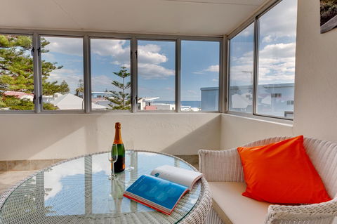 Cottesloe Contemporary Villa - Accommodation 4U 1