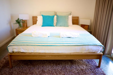 Cottesloe Artist's Beach Retreat - Accommodation 4U 9