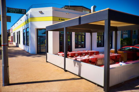 Cottesloe Artist's Beach Retreat - Accommodation 4U 7