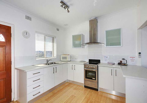 Summer Breeze - Holiday Or Business Apartment - Accommodation 4U 6